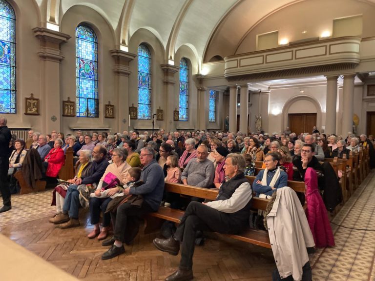 Le public réuni dans la chapelle de l’Institut Saint-André pour le Concert de l’Avent 2025